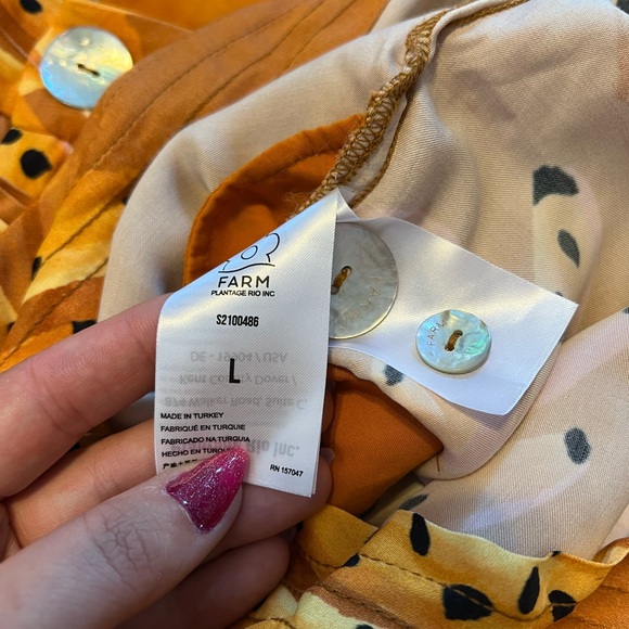 Raining bananas FARM trouser shorts NEW size L - Picture 4 of 5